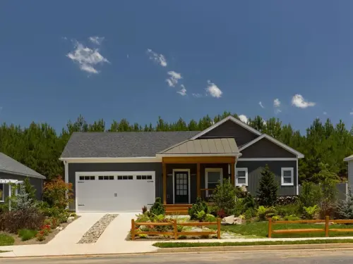 landmark-pewo-A04-woodporch-dml-squashed