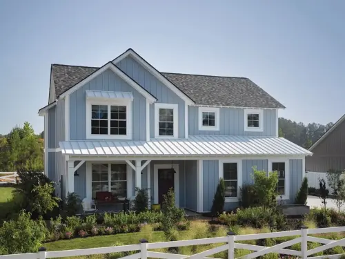 landmark-thgr-blue-house-ctr-squashed